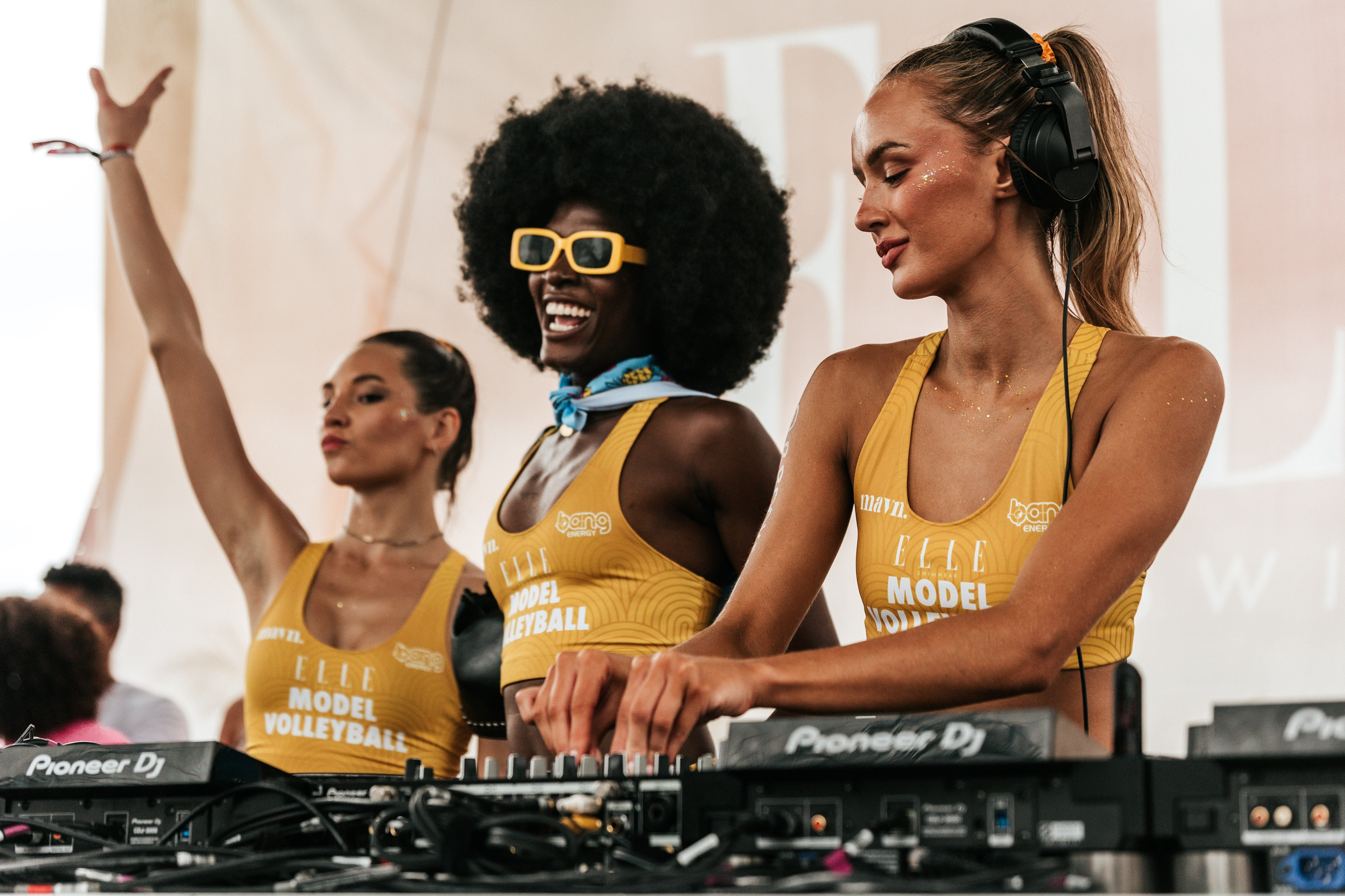 Ele Model MIRAMAR® Presents ELLE Model Volleyball 2025 on South Beach – Miramar®